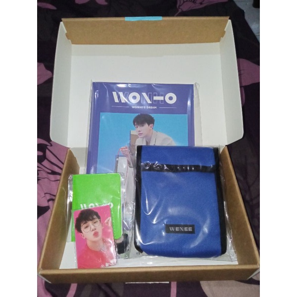 WONHO Wenee 1st Gen Vlive Fankit Photocard, Photobook, Full set