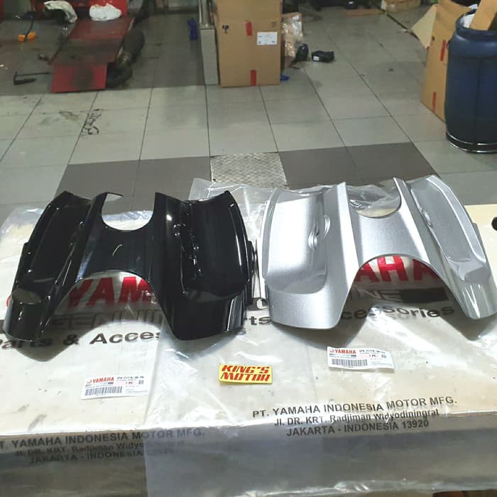 COVER TOP, TANGKI, TENGKI, TANK VIXION NEW HITAM / SILVER (1PA)