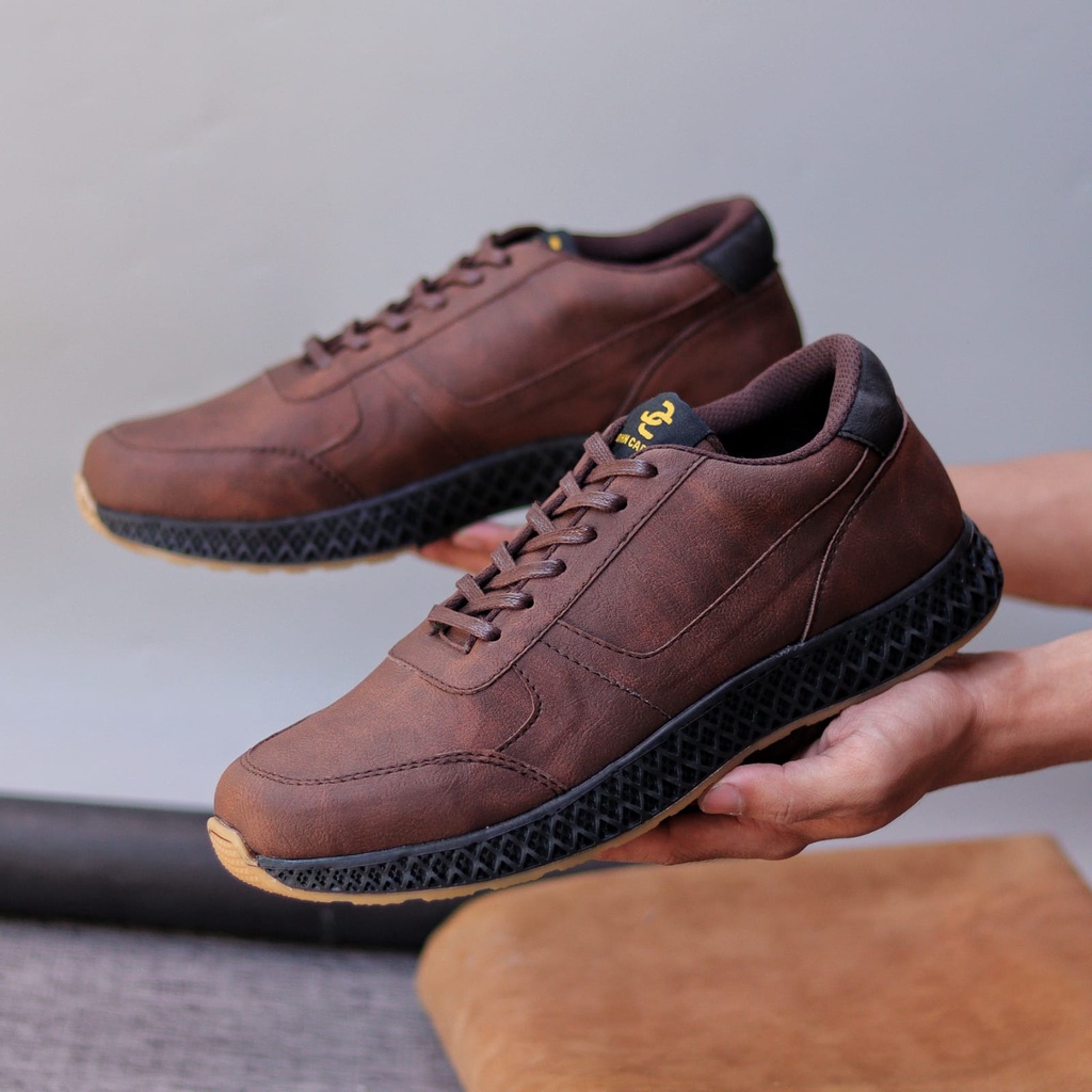 MOLK|Sepatu Kasual Sneakers Pria Original Distro Kulit Syintetik Kerja Kantor Kuliah Main Gaya