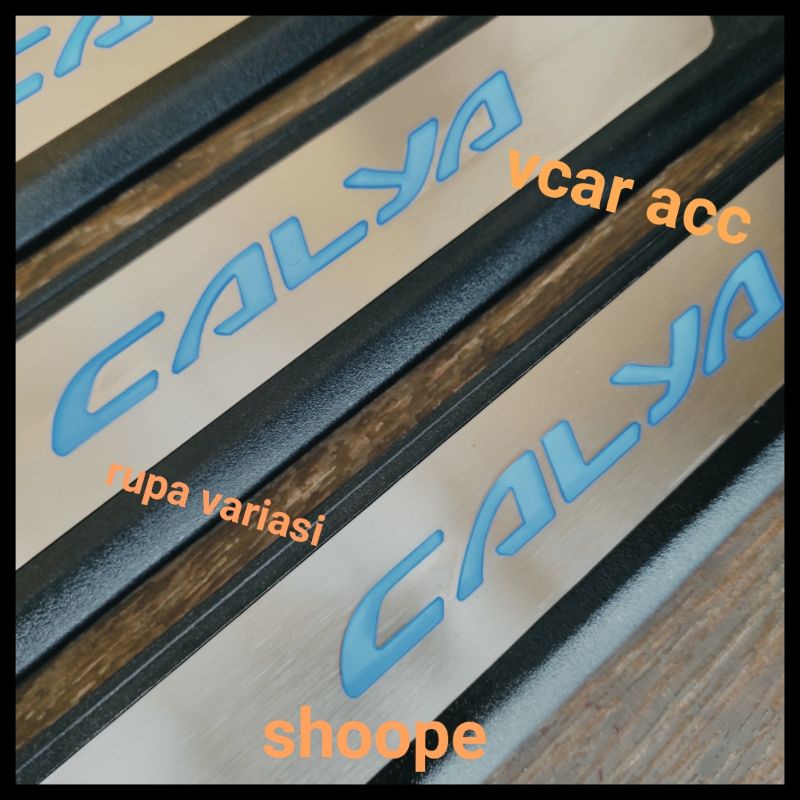 SILPLATE SILL PLATE  SAMPING PINTU TOYOTA CALYA LAMPU LED BIRU STENLIS kombinasi plastik hitam