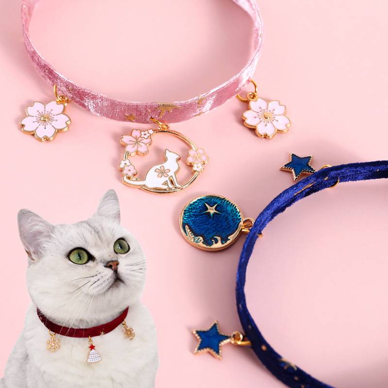 Kalung Collar Adjustable Bahan Velvet Motif Bunga Snowflake Untuk Anjing / Kucing