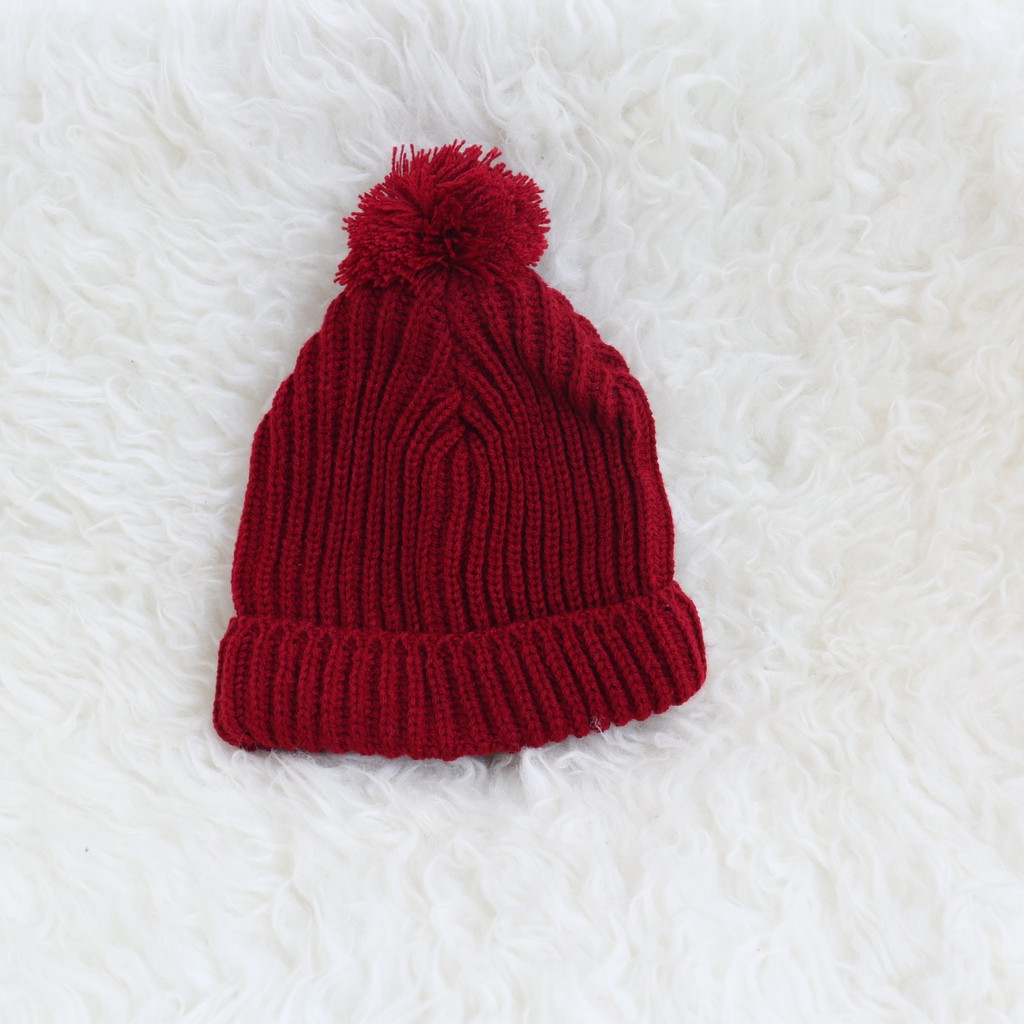 Kupluk Anak Bayi Cowok Bulu Pom 01-Maroon