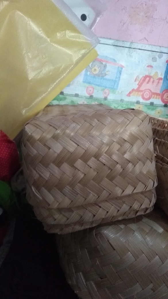 Sepasang Besek 20x10 Besek Unik Besek Warna Warni Besek Murah Besek Jogja Besek Bolu Besek Jogja