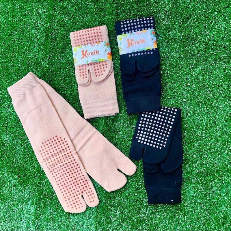 Kanik - Kaos Kaki Jempol Basic Anti Slip Warna Hitam dan Cokelat