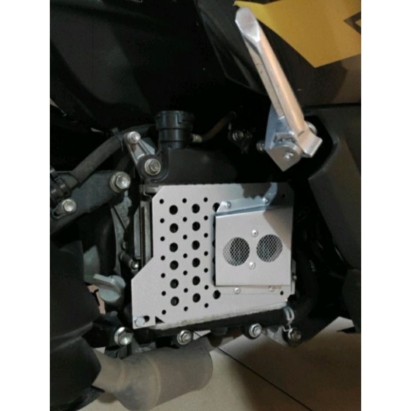 Cover tutup Radiator aluminium New Nmax 2015 - 2022 Aerox Old dan Connected 2021 Lexi Original ARM