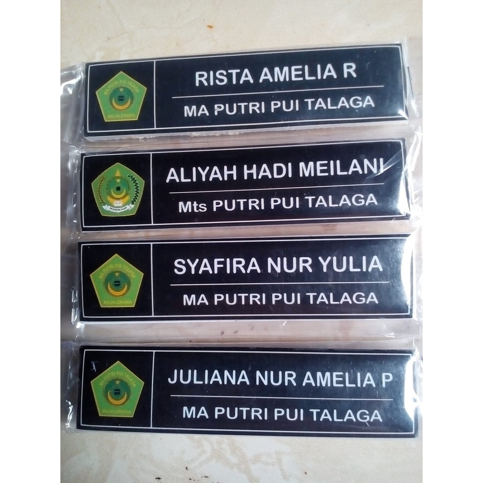 

NAMETAG AKRILIK RESIN BENING