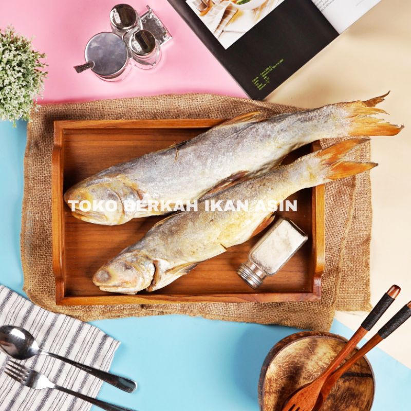 

Ikan Asin Kuro PREMIUM 500gr