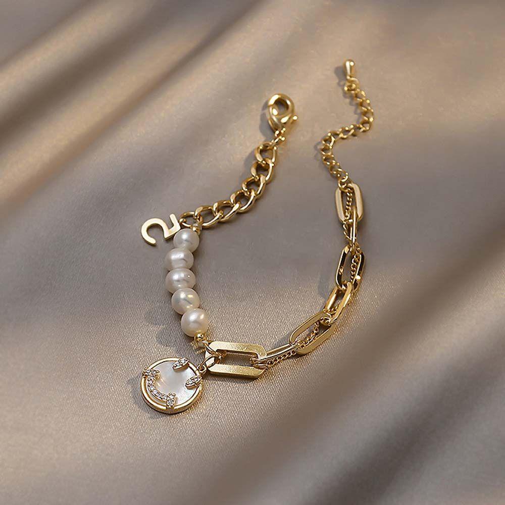 Needway Smiley Gelang Retro Temperamen Fashion Perhiasan Baroque Mutiara Air Tawar Minimalis Berlian Imitasi Gadis Korea Style Bracelet