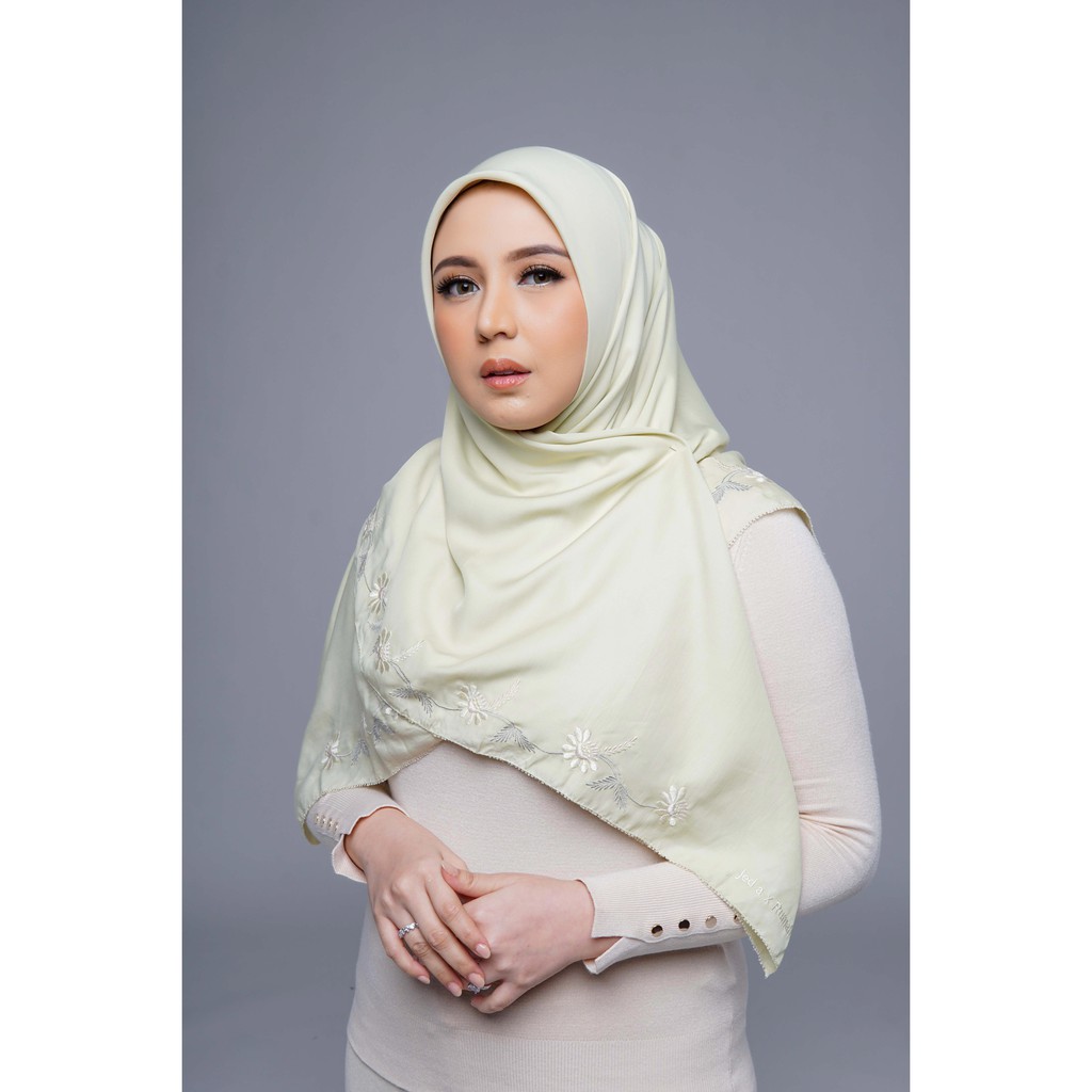 NIRNAYA SCARF MINT GREEN - JEDA X RUMAH AYU