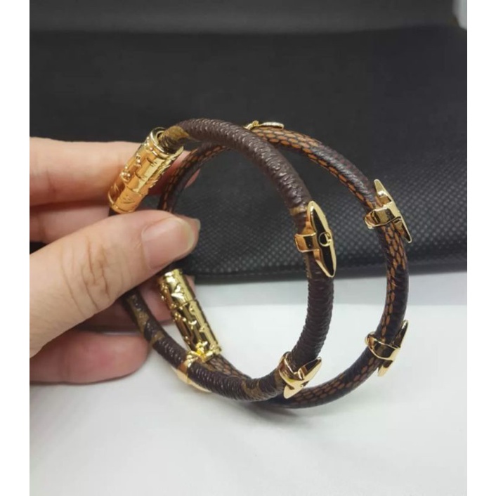 Gelang Kulit Titanium