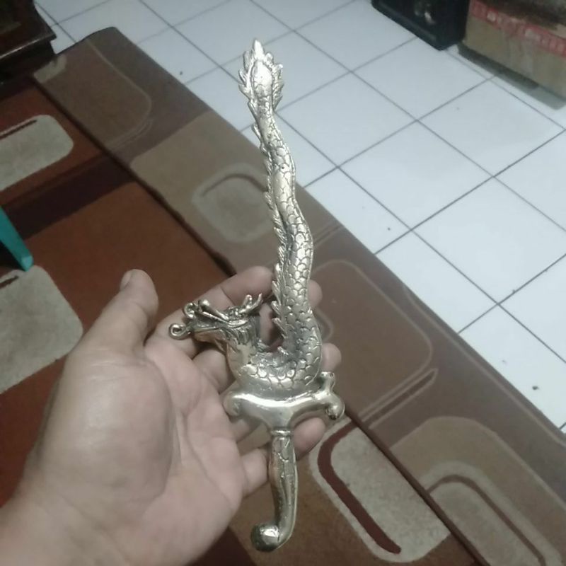 keris naga kuningan