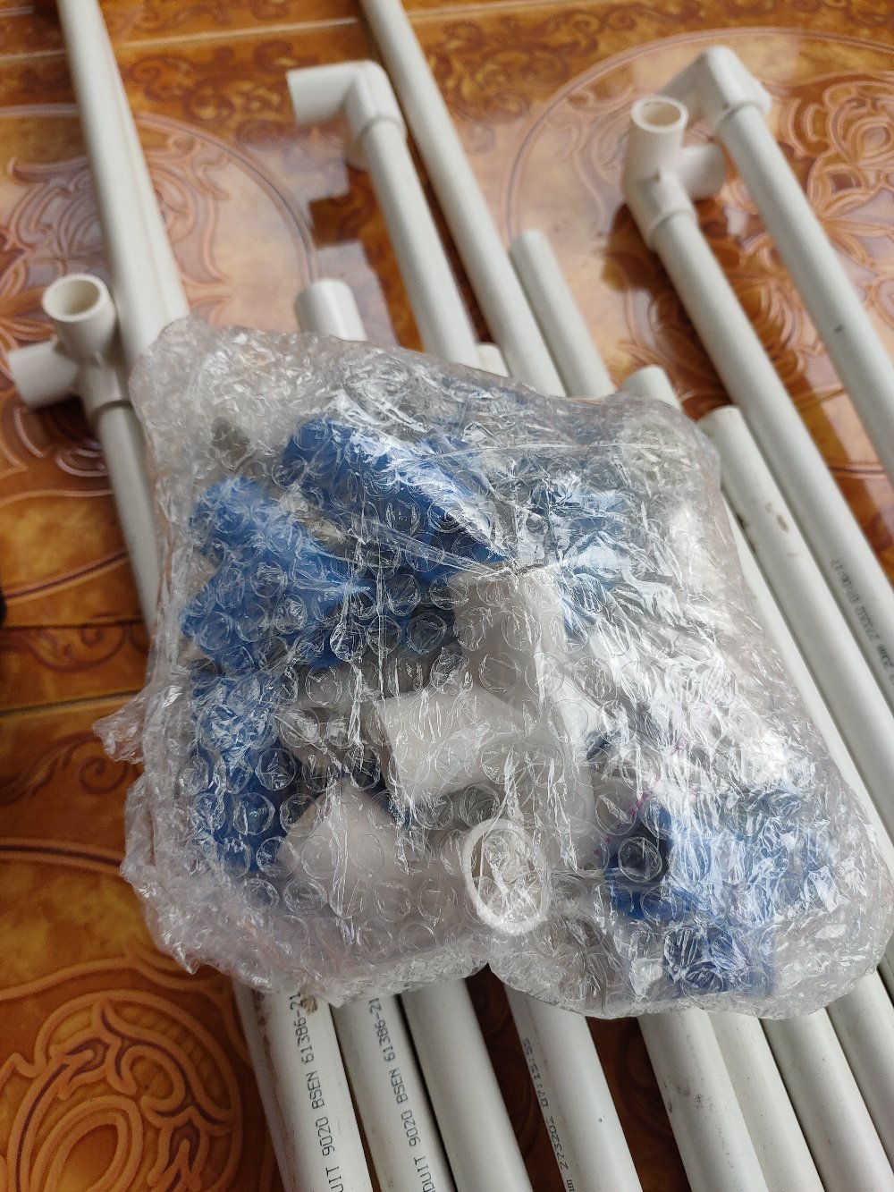 1pc Konektor Pipa Pvc 3 Arah/4 Arah Ukuran Id 20/25/32mm Untuk Od 20/25/32mm