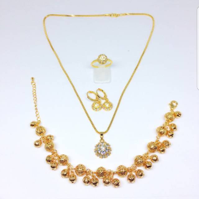 Xuping set lapis emas