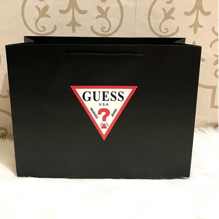 

♠ Paper Bag Guess ( Jakarta ) ۞
