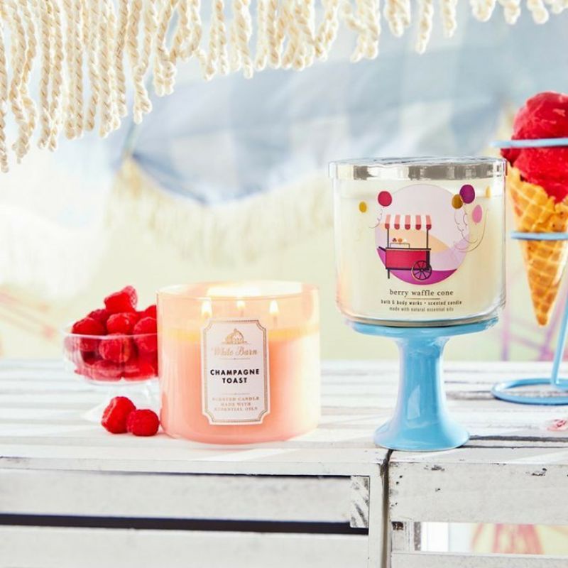 BATH AND BODY WORKS BBW BERRY WAFFLE CONE 3 WICK SCENTED CANDLE MADE WITH ESSENTIAL OILS 411 G