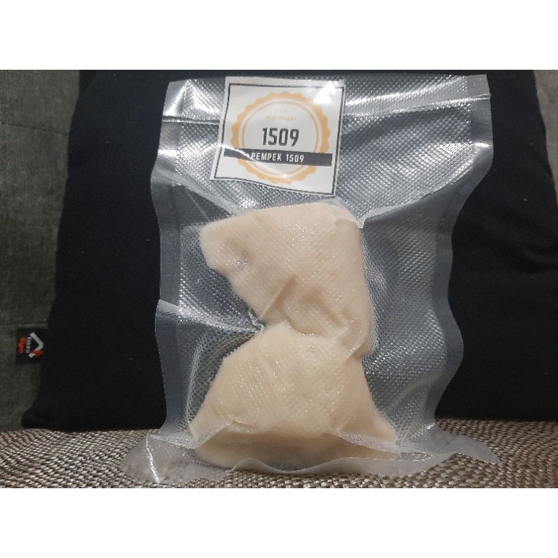 

Pempek Kapal selam