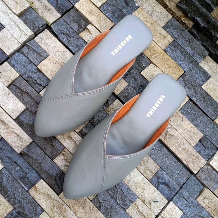 Shabrina Anisa Gray Sepatu Big Size Jumbo 41-45