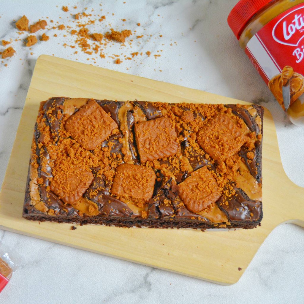 

Dark Chocolate Fudgy/Fudge Brownies - Brownies Panggang Cokelat Shiny Crust