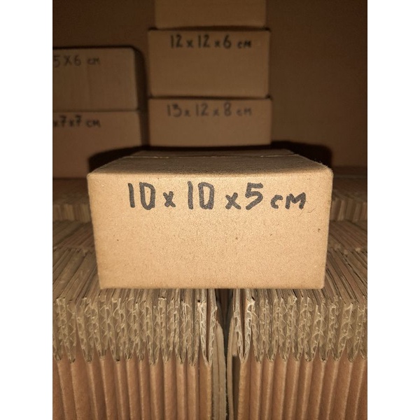 

Kardus 10x10x5 cm baru polos luar dalam