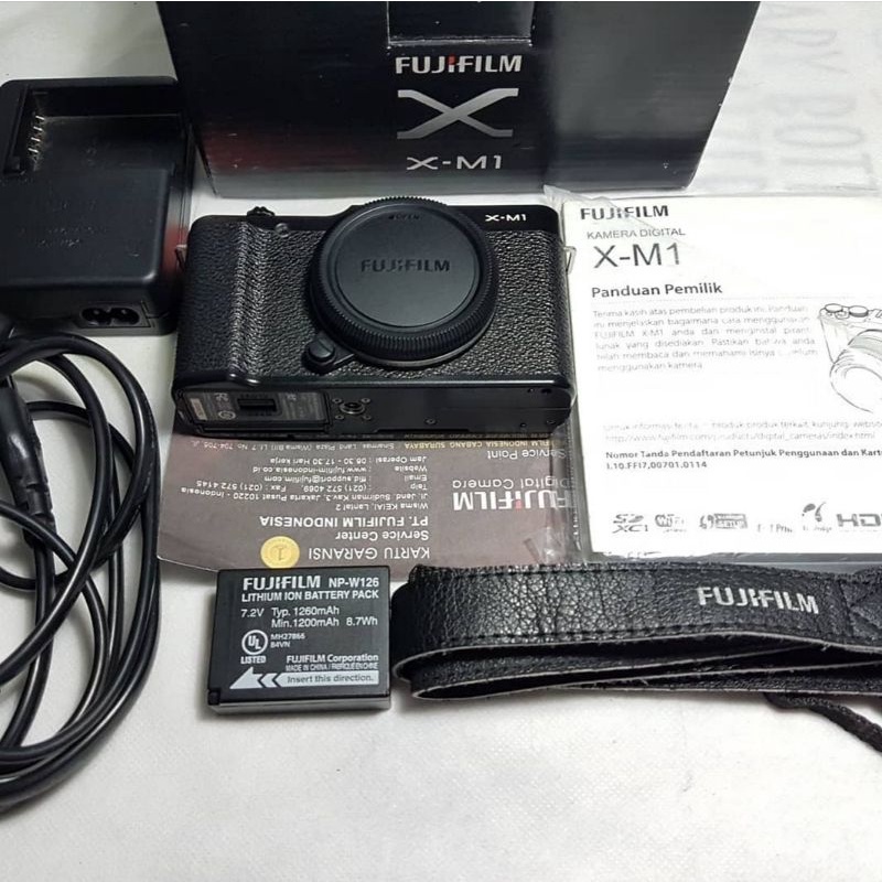Fujifilm XM1 Body Only