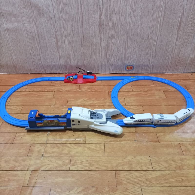 Takara Tomy Big Plarail Town N700 Series Bullet Train Station Set