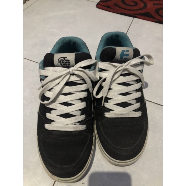 etnies shoes