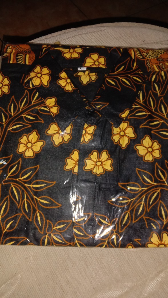 Kemeja Batik Pria Motif Cendrawasih Kuning
