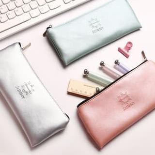 

Kotak Pensil Sunny Softcase by