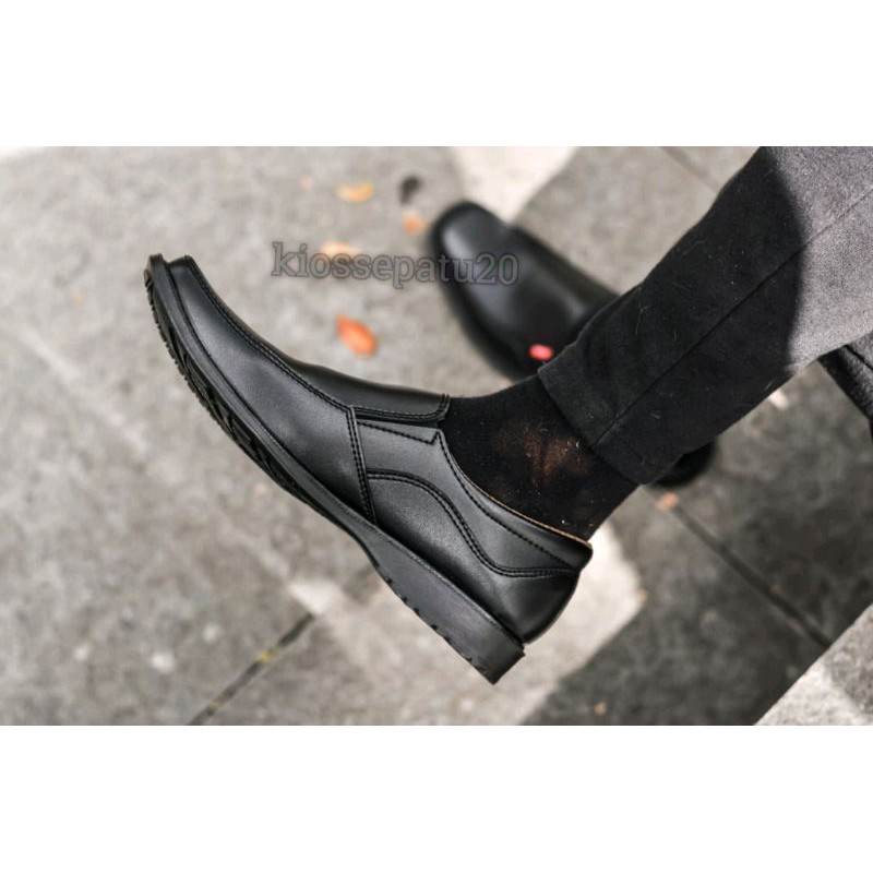 Cavalo Sepatu Pantofel Pria Murah premium