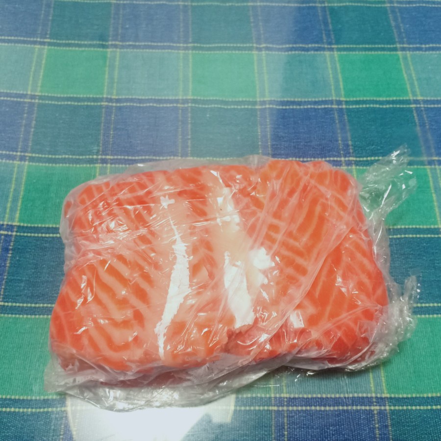 

Sashimi box (400gram)