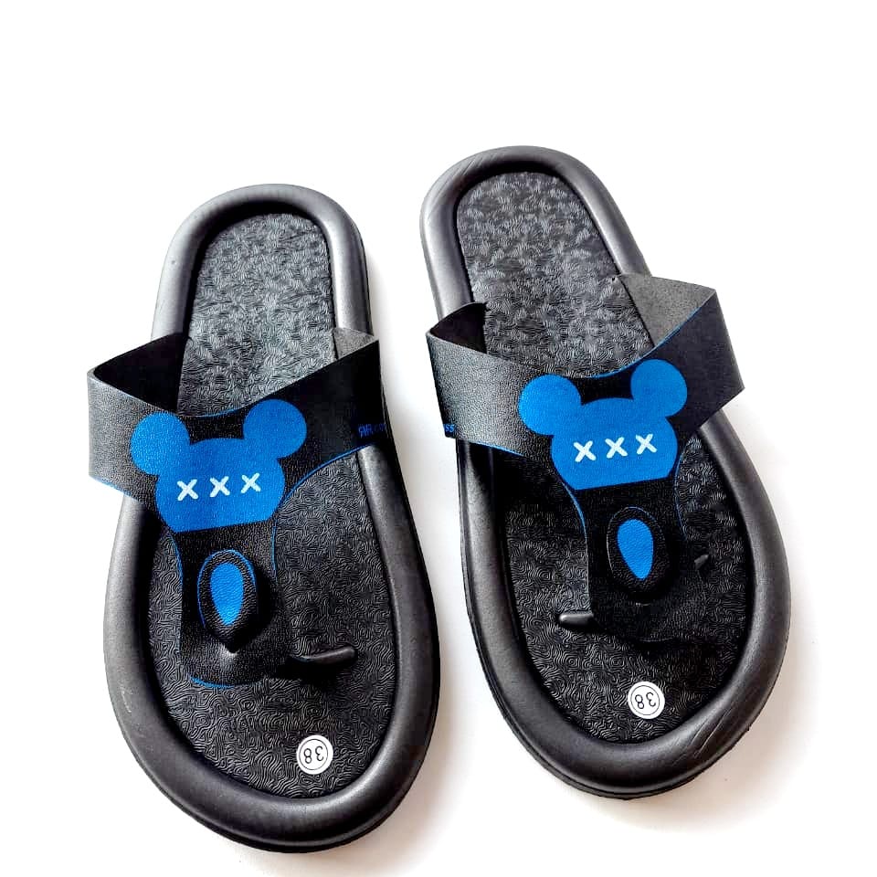 Sandal japit micky mouse