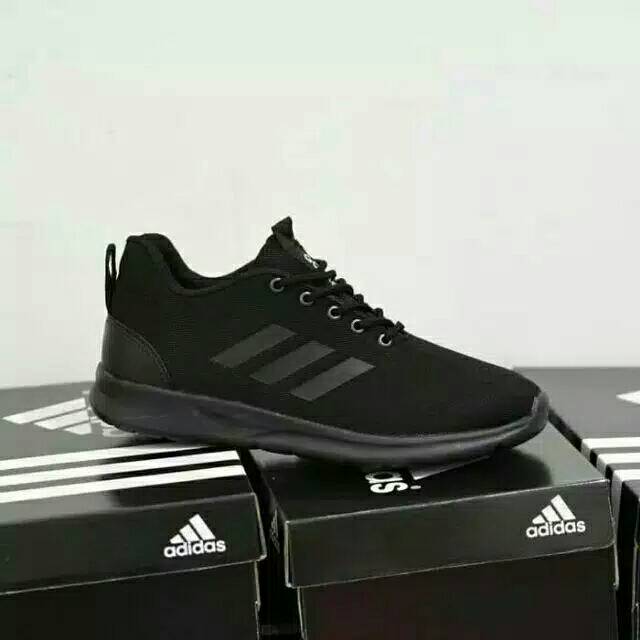 Sepatu Adidas Hitam