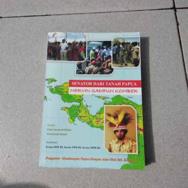 

Buku original - senator dari tanah papua mervin sadipun komber
