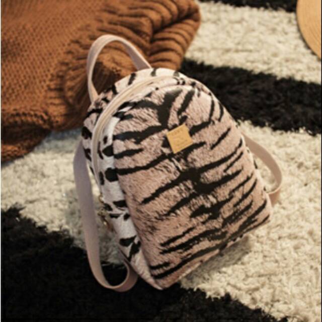 Tas gendong wanita motif bulu harimau