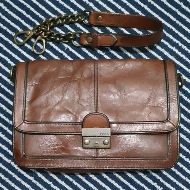 TAS FOSSIL VRI CLUTCH ESPRESSO PRELOVED