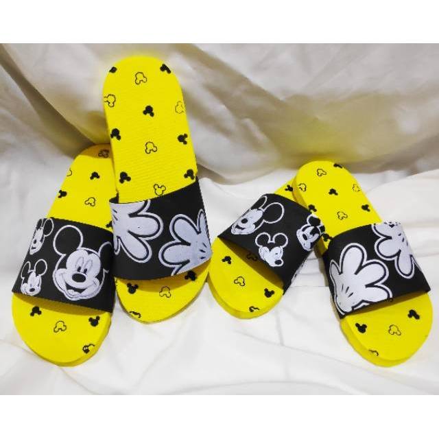 New HOT Sandal  slip Mickey Mouse Sandal  Slop Shopee 