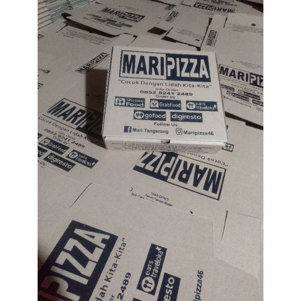 

costum box pizza ukuran 20x20x5