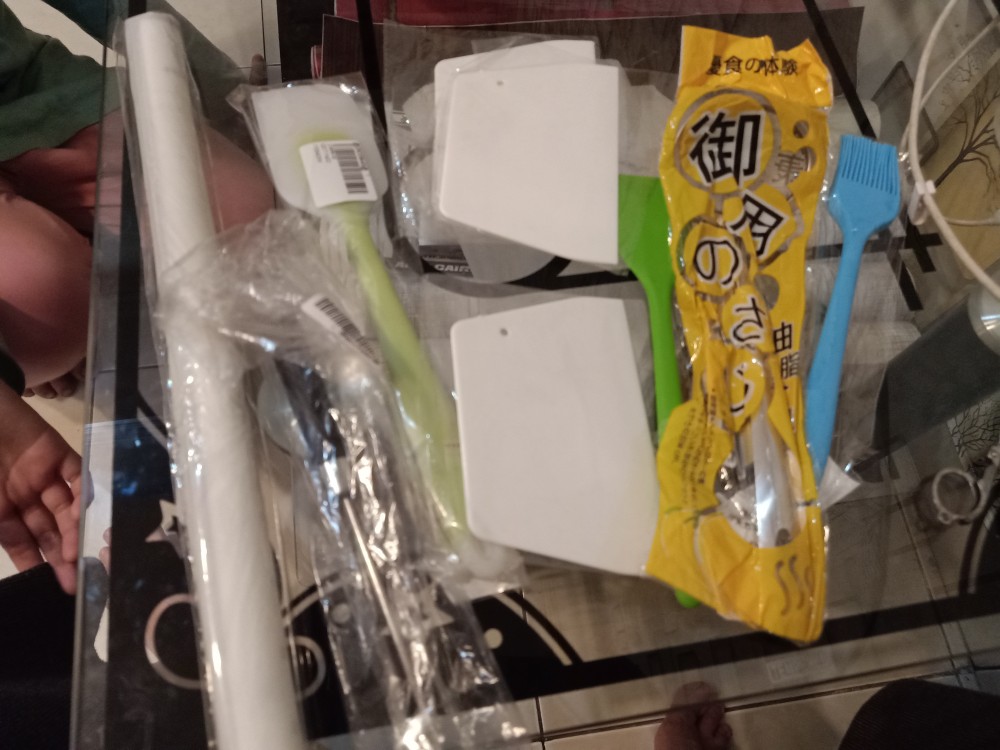 Pisau Pemotong Adonan Kue Bentuk Tangga Bahan Pp Warna Putih Lyhm