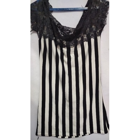 lace lembut preloved baju atasan