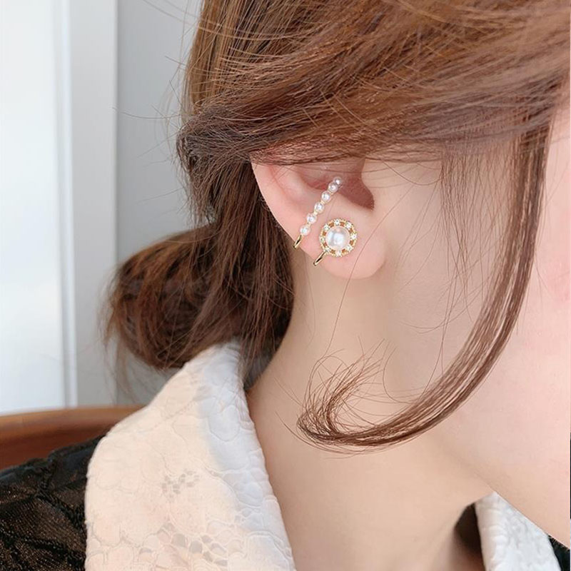 Anting Stud Hias Mutiara Gaya Retro Korea