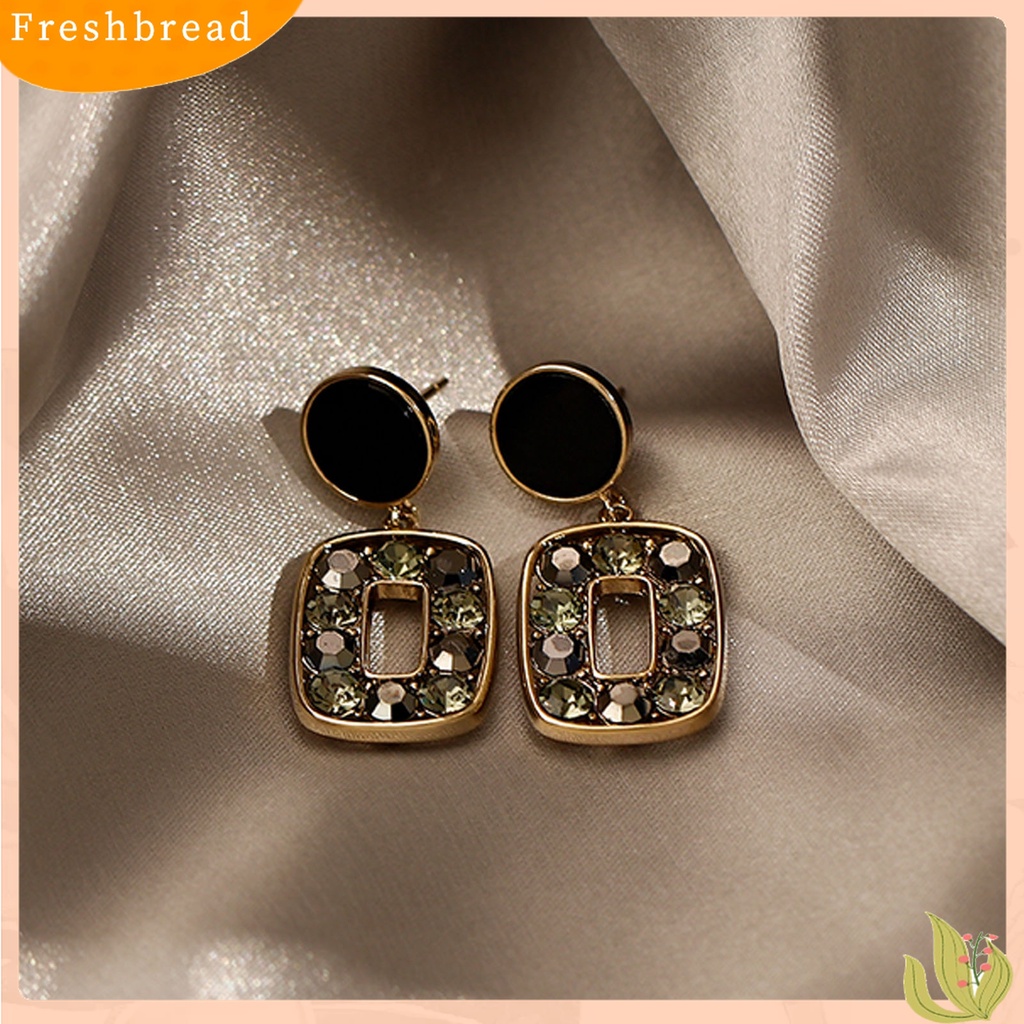 Terlaris 1 Pair Square Unique Drop Ear Stud Geometric-shaped Eye-catching Rhinestone Stud Earrings for Holiday