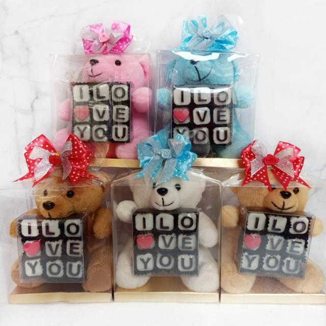 

Kado boneka+coklat huruf i love you ukuran 12x12cm kado valentine day