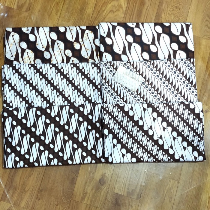 kain batik jogja jarik kebaya pengantin seragam keluarga pernikahan