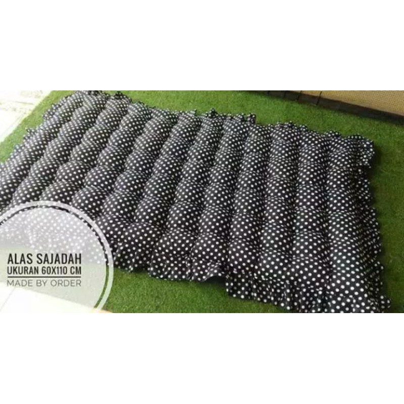 Alas Sajadah Atau Sajadah Empuk