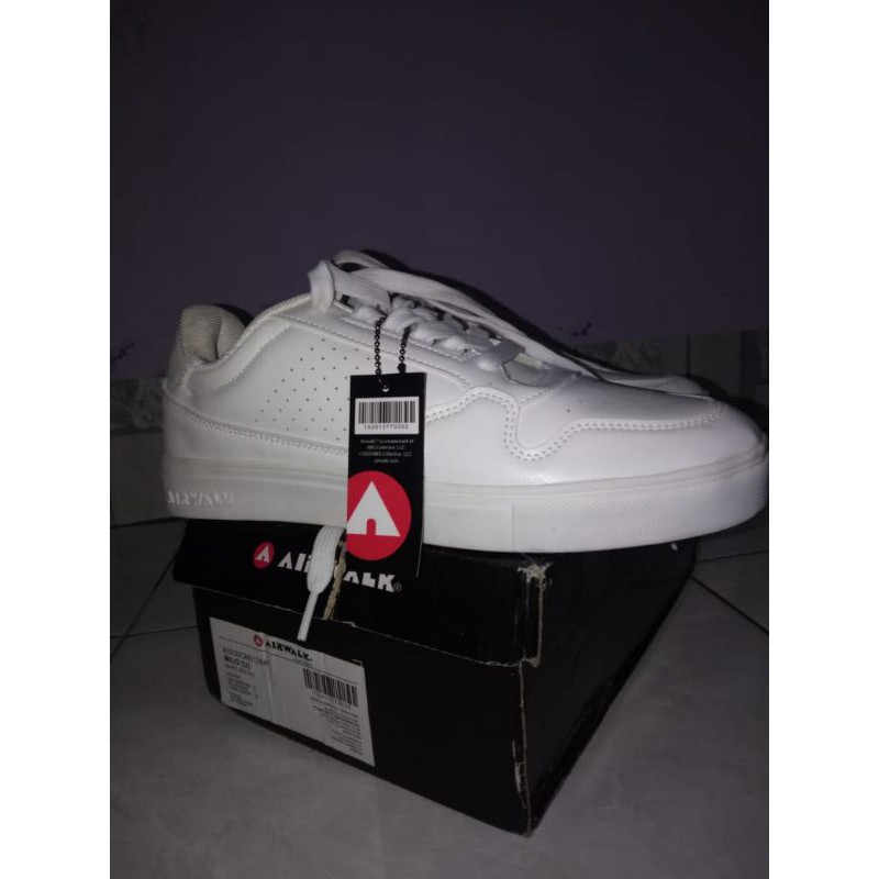 airwalk milo unisex original 100% jual butuh aja biar cepet SIZE 40