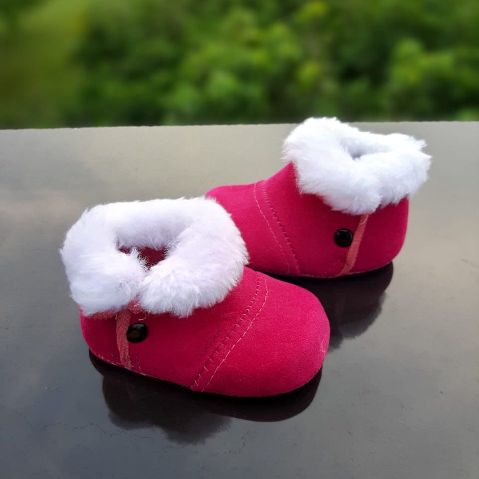 TOKOERS PRP04 Sepatu boot baby bayi new born prewalker anak 1_11 bulan motif bulu bahan lembut