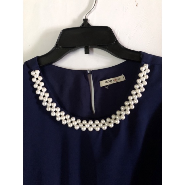 Atasan preloved Ada woman navy