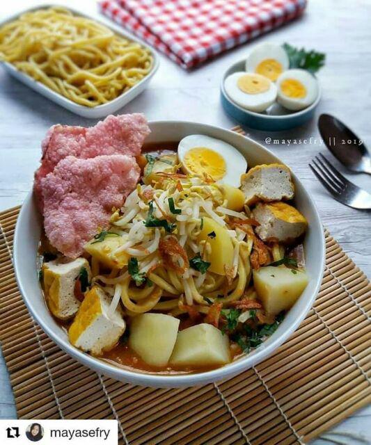 Variasi Stiker Kulkas 1pintu Motiv Frozen Ungu