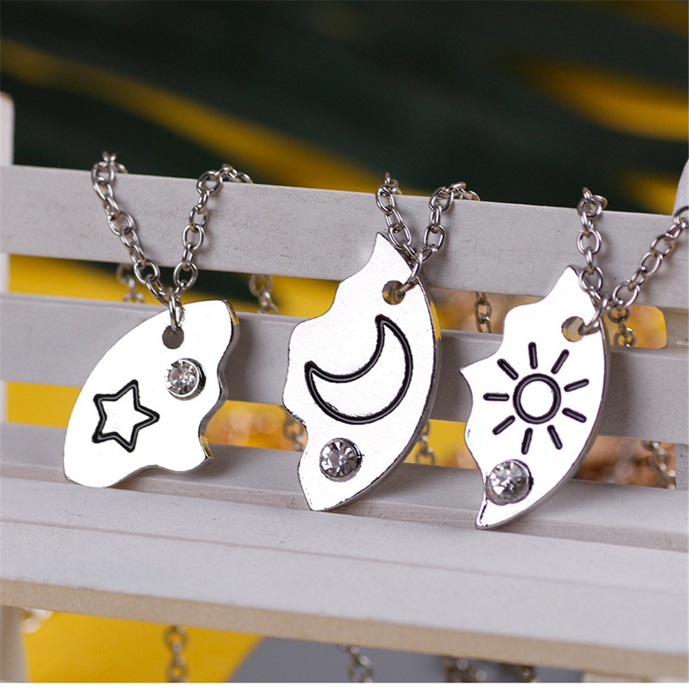 3pcs / Set Kalung Hias Liontin Bulan Bintang Bulat Tulisan Best Friend Forever Untuk Pria Dan Wanita