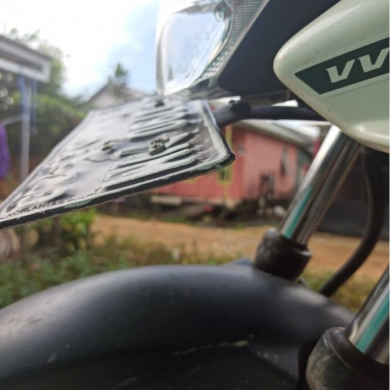 Breket plat nomor vixion